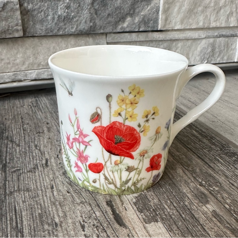 Flora coffee/tea cup - Picture 3 of 9